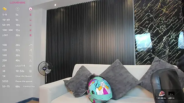 Snapshot of kimbrownn chatting on February 2025 12:33:01 PM kimbrownn online show from February 2025 12:33:01 PM