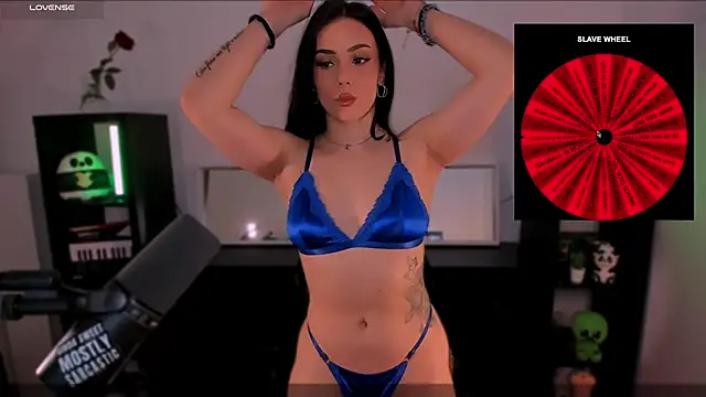 Snapshot of SofiRusselle chatting on January 2026 07:26:02 PM SofiRusselle online show from January 2026 07:26:02 PM