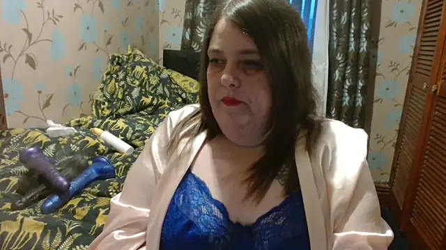 HouseWifeWhore Milf online show from February 2026 05:19:01 PM