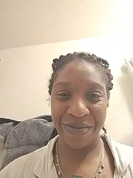markquanna online show from November 2025 07:36:01 PM