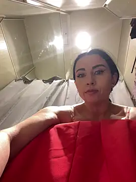 Snapshot of CrazzyChicks chatting on February 2025 09:35:02 AM CrazzyChicks online show from February 2025 09:35:02 AM