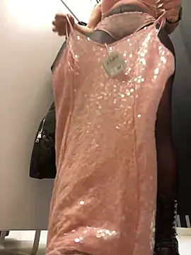 Snapshot of CrazzyChicks chatting on February 2025 07:26:01 AM CrazzyChicks online show from February 2025 07:26:01 AM