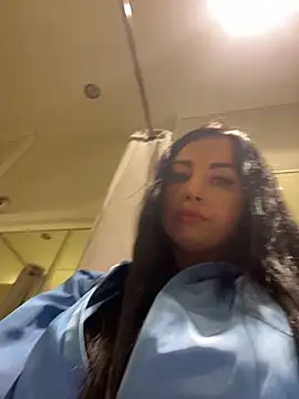 Snapshot of CrazzyChicks chatting on September 2025 07:10:02 AM CrazzyChicks online show from September 2025 07:10:02 AM