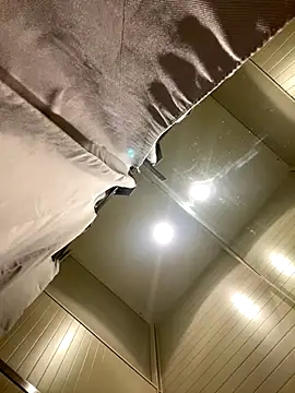 Snapshot of CrazzyChicks chatting on October 2025 06:44:02 AM CrazzyChicks online show from October 2025 06:44:02 AM