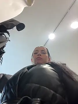 Snapshot of CrazzyChicks chatting on March 2026 05:11:02 AM CrazzyChicks online show from March 2026 05:11:02 AM