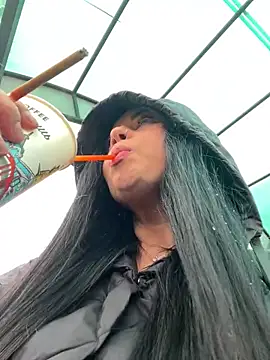 Snapshot of CrazzyChicks chatting on April 2026 08:21:02 AM CrazzyChicks online show from April 2026 08:21:02 AM