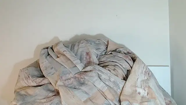 bonbonitaa online show from November 2025 08:35:02 PM