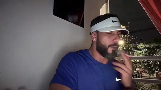 romeolovedark online show from November 2025 06:23:01 AM