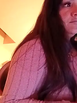 Snapshot of laura_dirtyhot chatting on November 2025 11:35:01 PM laura dirtyhot online show from November 2025 11:35:01 PM