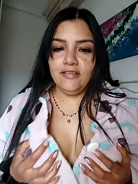 Snapshot of laura_dirtyhot chatting on December 2025 09:51:02 AM laura dirtyhot online show from December 2025 09:51:02 AM