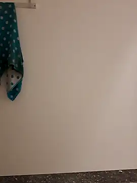 Moi Lina online show from September 2025 11:43:01 AM