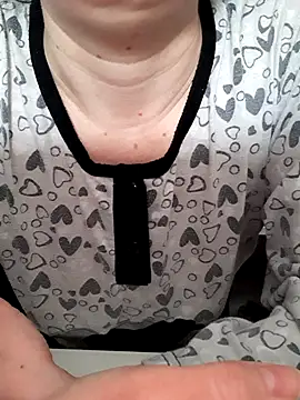 Moi Lina online show from April 2026 02:00:01 PM