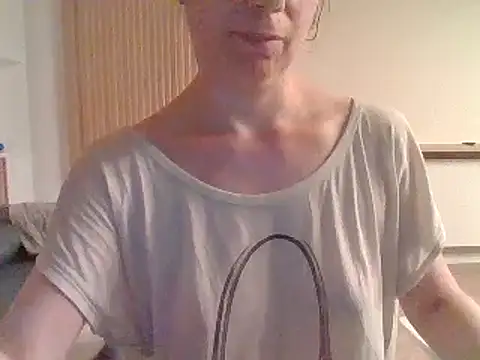 Moi Lina online show from July 2026 11:11:02 PM