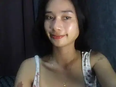 Snapshot of ShinningEthene chatting on January 2026 04:53:02 PM ShinningEthene online show from January 2026 04:53:02 PM