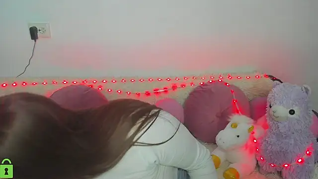 Snapshot of NataliEvans chatting on December 2024 09:11:01 PM NataliEvans online show from December 2024 09:11:01 PM