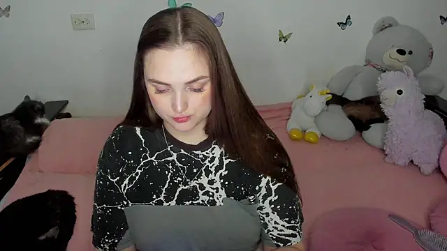 Snapshot of NataliEvans chatting on February 2026 08:16:01 PM NataliEvans online show from February 2026 08:16:01 PM