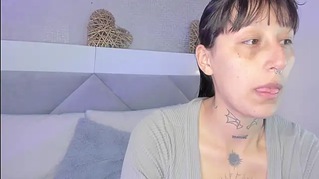 Snapshot of Mariana_Joness chatting on April 2026 02:49:01 AM Mariana Joness online show from April 2026 02:49:01 AM