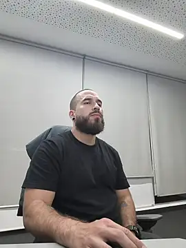 Snapshot of molok329 chatting on January 2026 03:11:02 AM molok329 online show from January 2026 03:11:02 AM