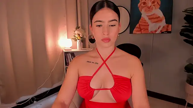 Snapshot of LiaPearce chatting on October 2025 12:30:02 PM LiaPearce online show from October 2025 12:30:02 PM