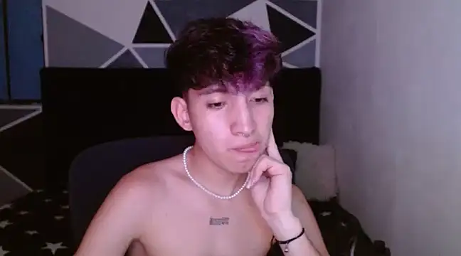 Snapshot of littlextreme chatting on December 2024 01:06:01 AM littlextreme online show from December 2024 01:06:01 AM