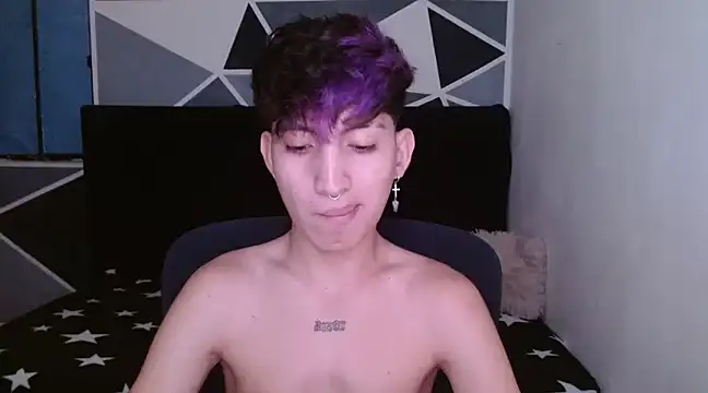 Snapshot of littlextreme chatting on December 2024 03:45:01 AM littlextreme online show from December 2024 03:45:01 AM