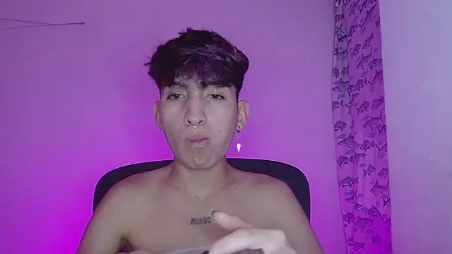 Snapshot of littlextreme chatting on February 2025 02:57:02 AM littlextreme online show from February 2025 02:57:02 AM