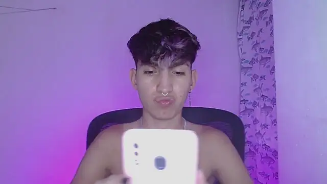 Snapshot of littlextreme chatting on February 2025 12:46:01 AM littlextreme online show from February 2025 12:46:01 AM