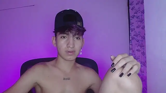 Snapshot of littlextreme chatting on February 2025 07:50:01 AM littlextreme online show from February 2025 07:50:01 AM