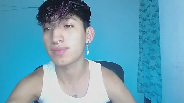 Snapshot of littlextreme chatting on February 2025 02:08:02 AM littlextreme online show from February 2025 02:08:02 AM