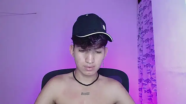 Snapshot of littlextreme chatting on February 2025 06:15:02 AM littlextreme online show from February 2025 06:15:02 AM