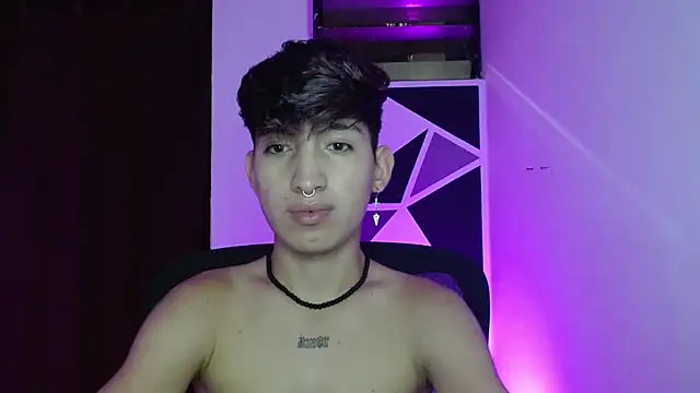 Snapshot of littlextreme chatting on March 2025 06:41:02 AM littlextreme online show from March 2025 06:41:02 AM