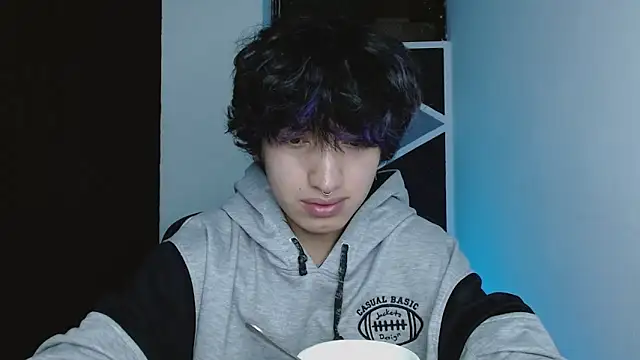 Snapshot of littlextreme chatting on February 2026 05:46:02 AM littlextreme online show from February 2026 05:46:02 AM