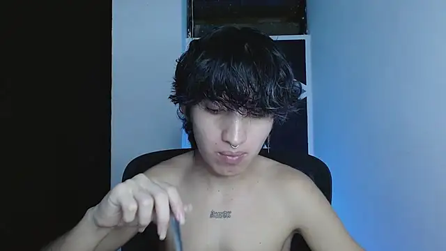 Snapshot of littlextreme chatting on February 2026 01:36:02 AM littlextreme online show from February 2026 01:36:02 AM