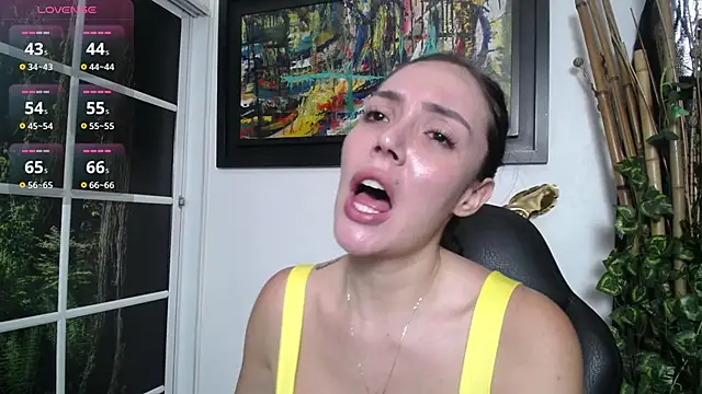 brianna 196 online show from April 2026 07:34:01 PM