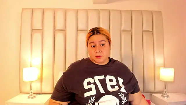 aandreaperez online show from February 2025 11:55:02 AM