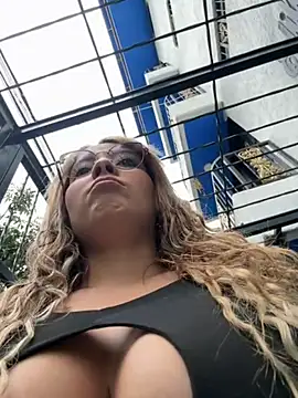 ValeriaHot69 online show from November 2025 03:12:02 PM