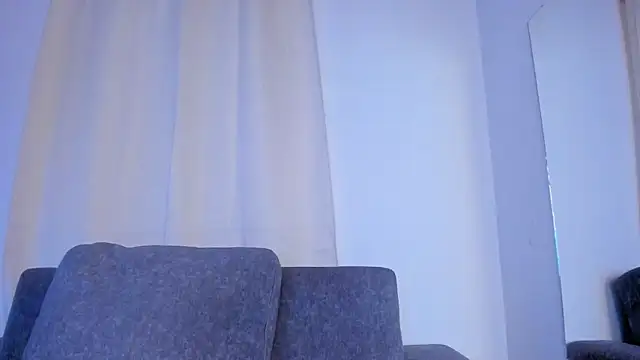 Snapshot of ale_cam chatting on January 2025 12:22:02 AM ale cam online show from January 2025 12:22:02 AM