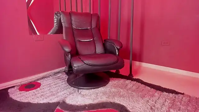 Snapshot of ale_cam chatting on February 2025 09:59:01 PM ale cam online show from February 2025 09:59:01 PM