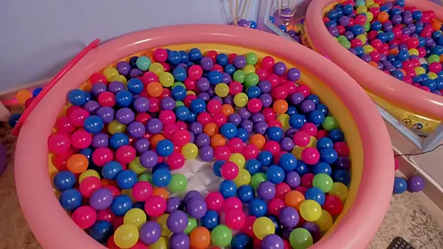 Snapshot of ale_cam chatting on March 2025 12:00:01 AM ale cam online show from March 2025 12:00:01 AM