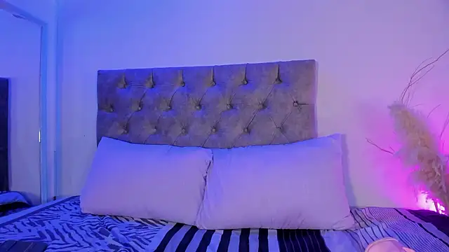 Snapshot of ale_cam chatting on January 2026 02:28:01 AM ale cam online show from January 2026 02:28:01 AM