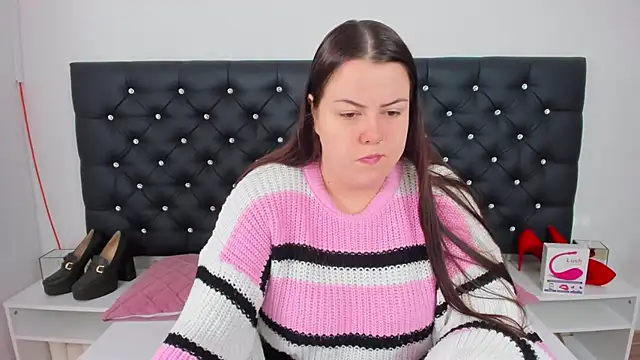 Snapshot of EvaLick chatting on January 2025 06:27:02 AM EvaLick online show from January 2025 06:27:02 AM