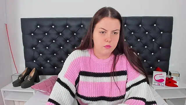 Snapshot of EvaLick chatting on January 2025 08:15:02 AM EvaLick online show from January 2025 08:15:02 AM