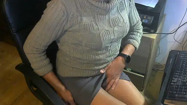 mararossitv online show from November 2025 04:05:01 PM