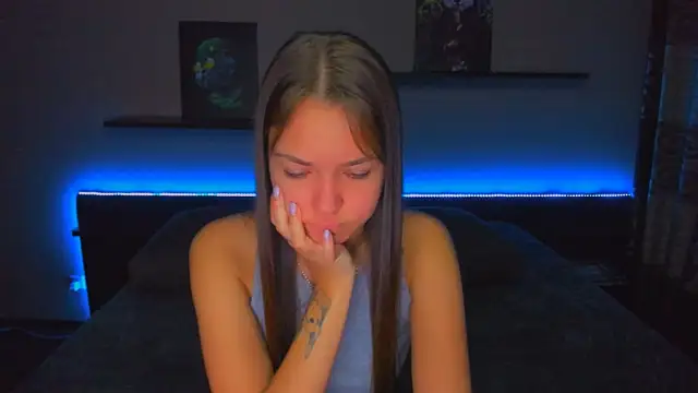 AlexaBarkley online show from December 2025 12:17:01 AM