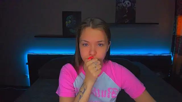 AlexaBarkley online show from March 2026 12:33:01 AM