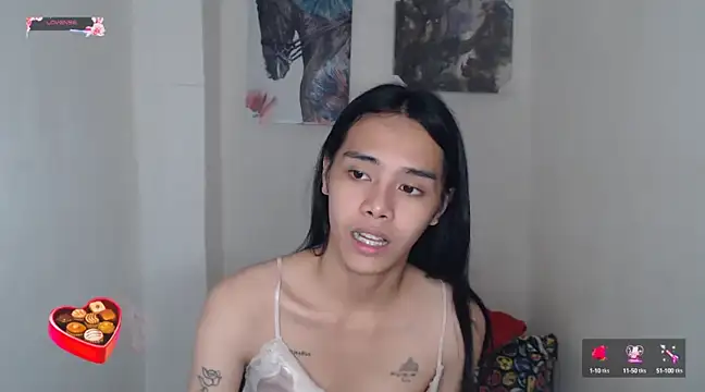 Snapshot of shecutie69 chatting on December 2024 10:22:01 PM shecutie69 online show from December 2024 10:22:01 PM