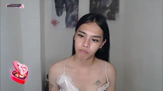 Snapshot of shecutie69 chatting on December 2024 01:14:01 AM shecutie69 online show from December 2024 01:14:01 AM