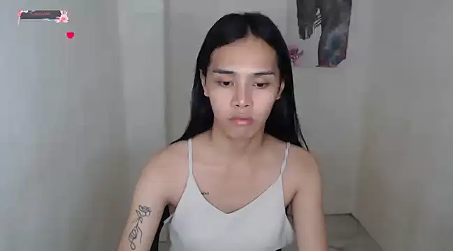 Snapshot of shecutie69 chatting on March 2025 02:18:02 PM shecutie69 online show from March 2025 02:18:02 PM