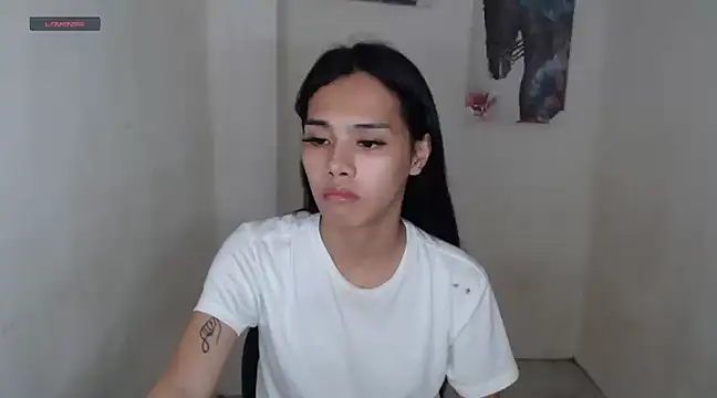 Snapshot of shecutie69 chatting on March 2025 04:50:02 PM shecutie69 online show from March 2025 04:50:02 PM