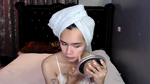 Snapshot of shecutie69 chatting on September 2025 04:40:02 PM shecutie69 online show from September 2025 04:40:02 PM